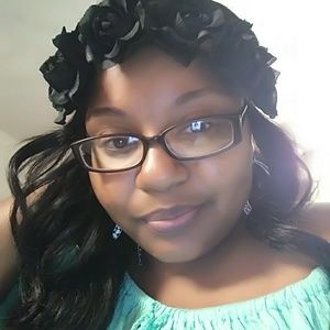 Meet your Posher, Blanca