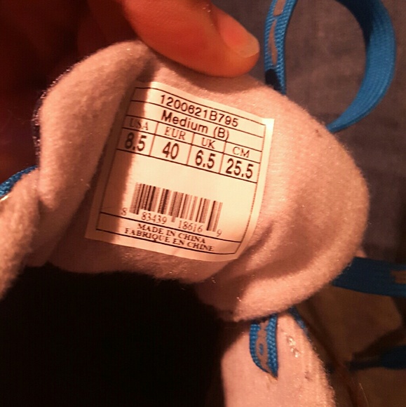 SOLD Brooks Racing Track Spikes - Picture 3 of 3