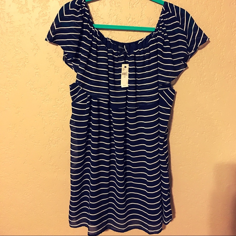 ❤️ Sale! ❤️ Off the Shoulder Navy Blouse Sz 18/20
