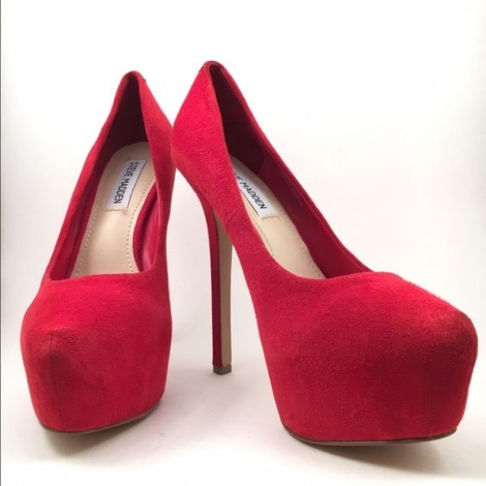 Steve Madden Babylon Red Suede Pumps