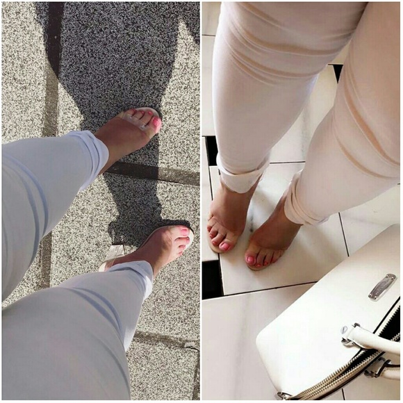 NEW Heels NUDE Transparent Sandals - Picture 6 of 8