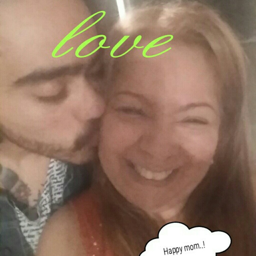 Meet your Posher, Iris