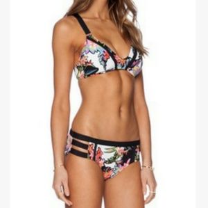 VS Bikini Swimsuit