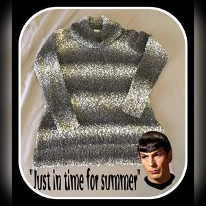 ☀️☀️    Cozy Cowl neck sweater.  ☀️☀️