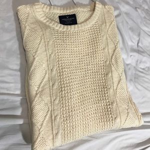 Men's AE cream color cable knit sweater. NWT