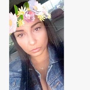 Meet your Posher, Karina