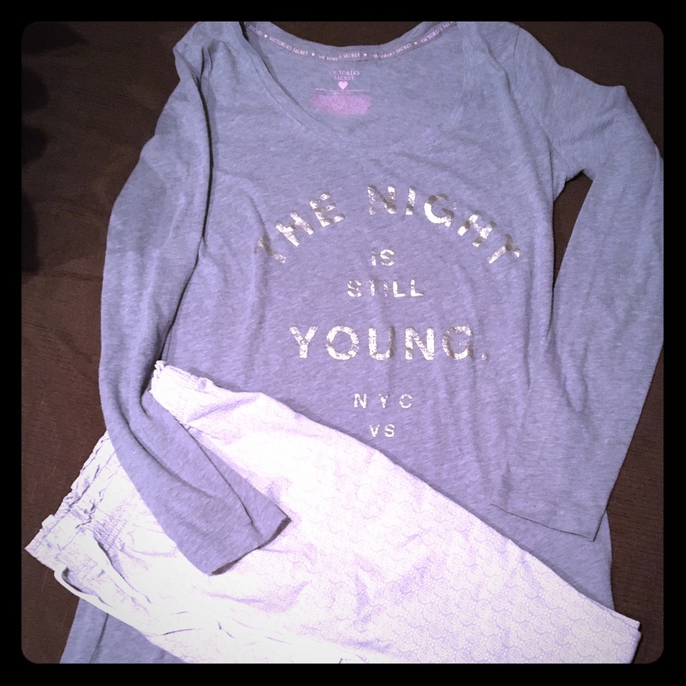 Vic Secret "the night is still young" lounge wear