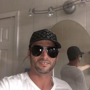 Meet your Posher, Armando