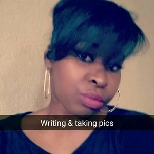 Meet your Posher, Janay