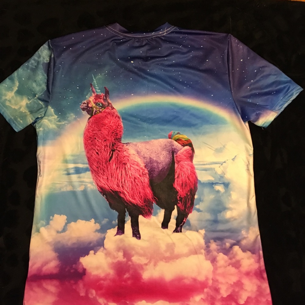Silk screen print shirt NWOT