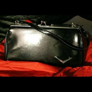 Lux De Ville Getaway Kiss Lock Purse Black