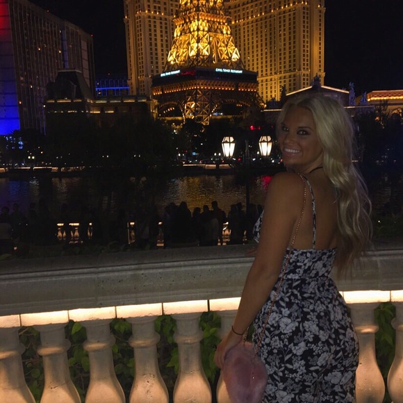 Meet your Posher, Sasha - Picture 2 of 3