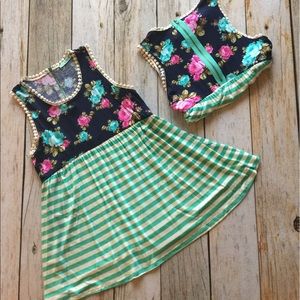 MInt floral striped back zip tank tunic top MInt floral striped back zip tank tunic top