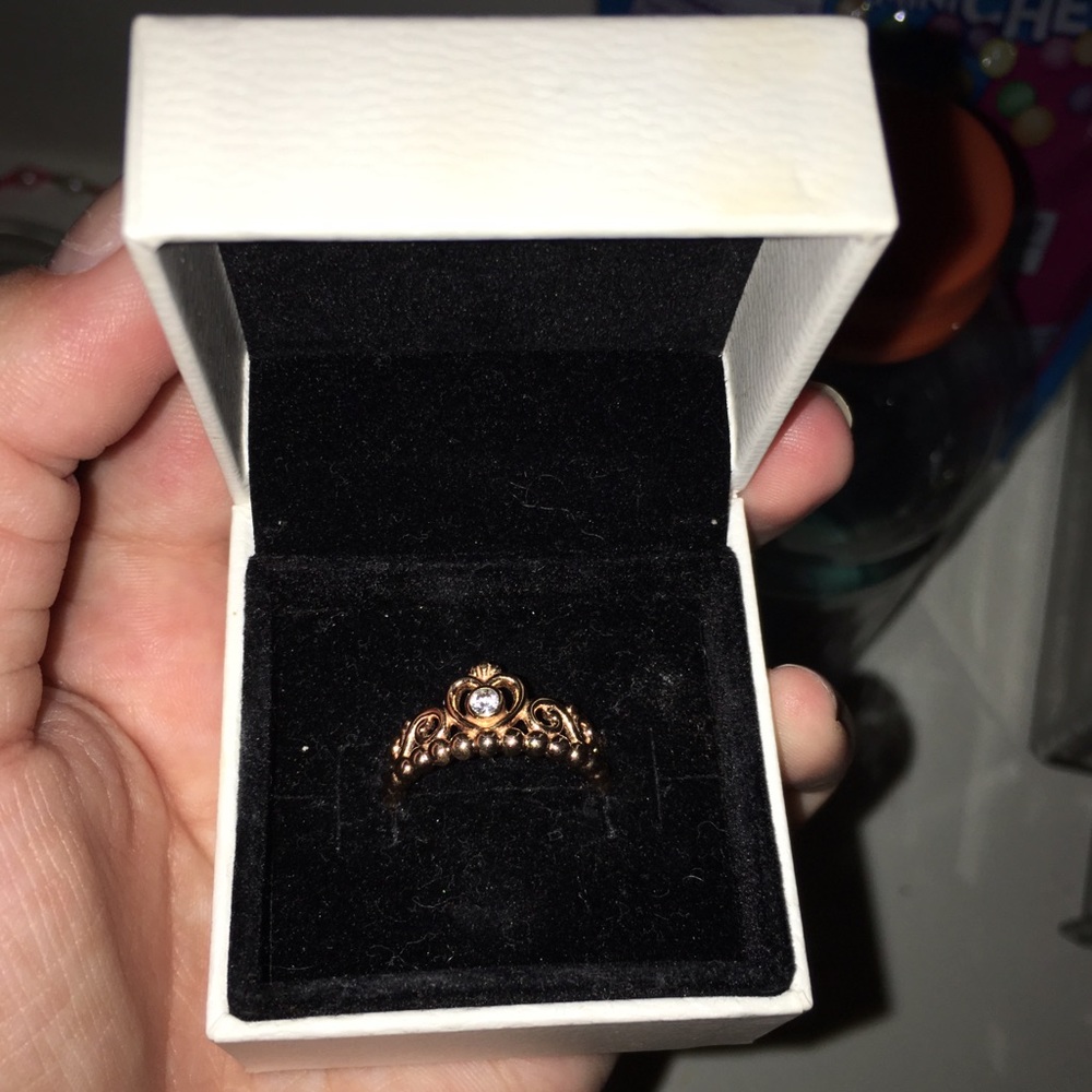 Pandora ring