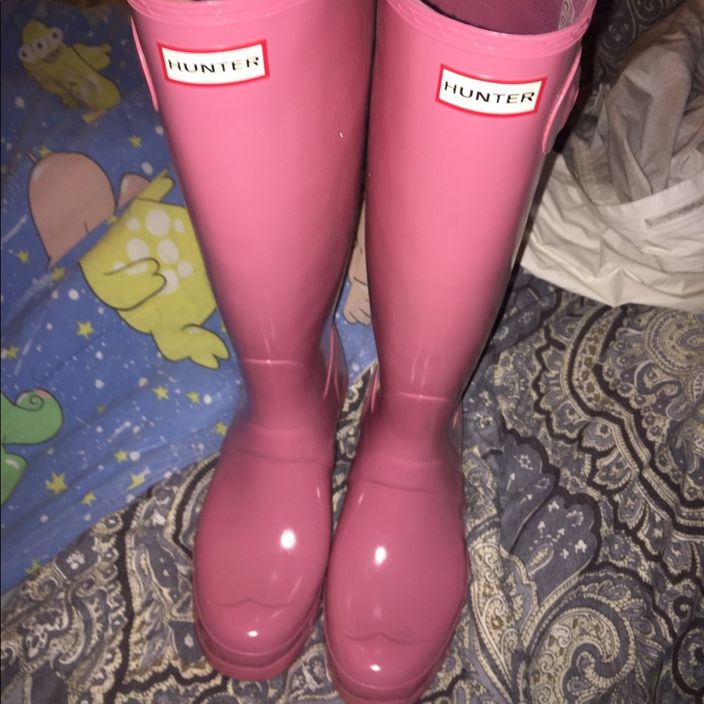 TALL GLOSSY HUNTER RAIN BOOTS