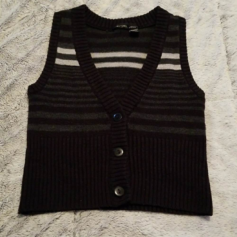⭐BOGO FREE⭐ Cropped sweater vest