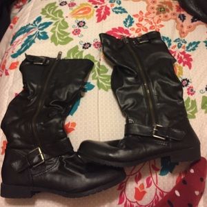 Leather boots