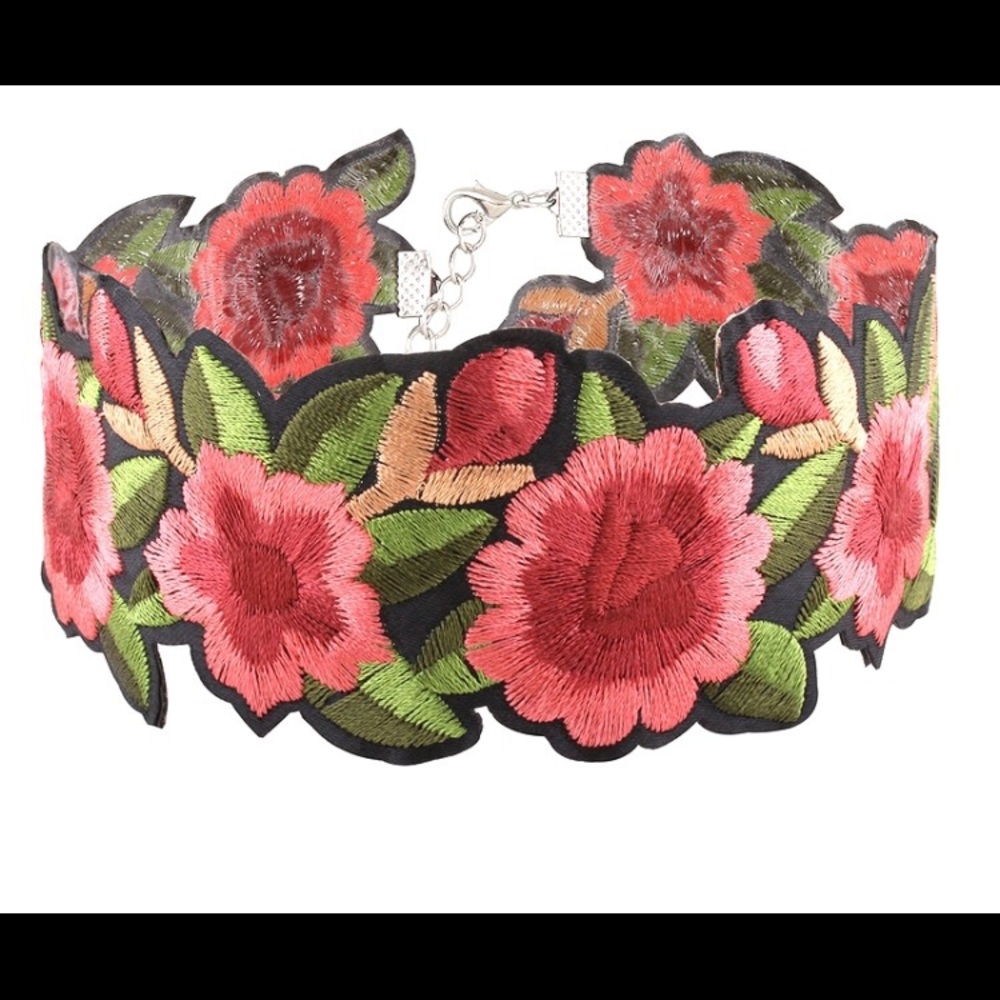 Flower  Choker - Picture 6 of 8