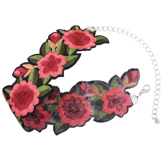 Flower  Choker - Picture 7 of 8