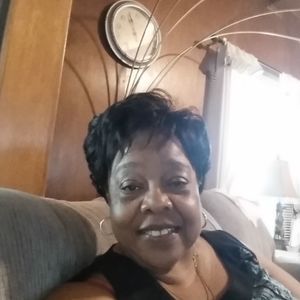 Meet your Posher, Iris