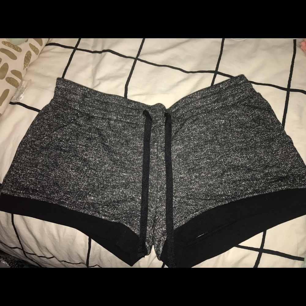 Fabletics Izzie shorts
