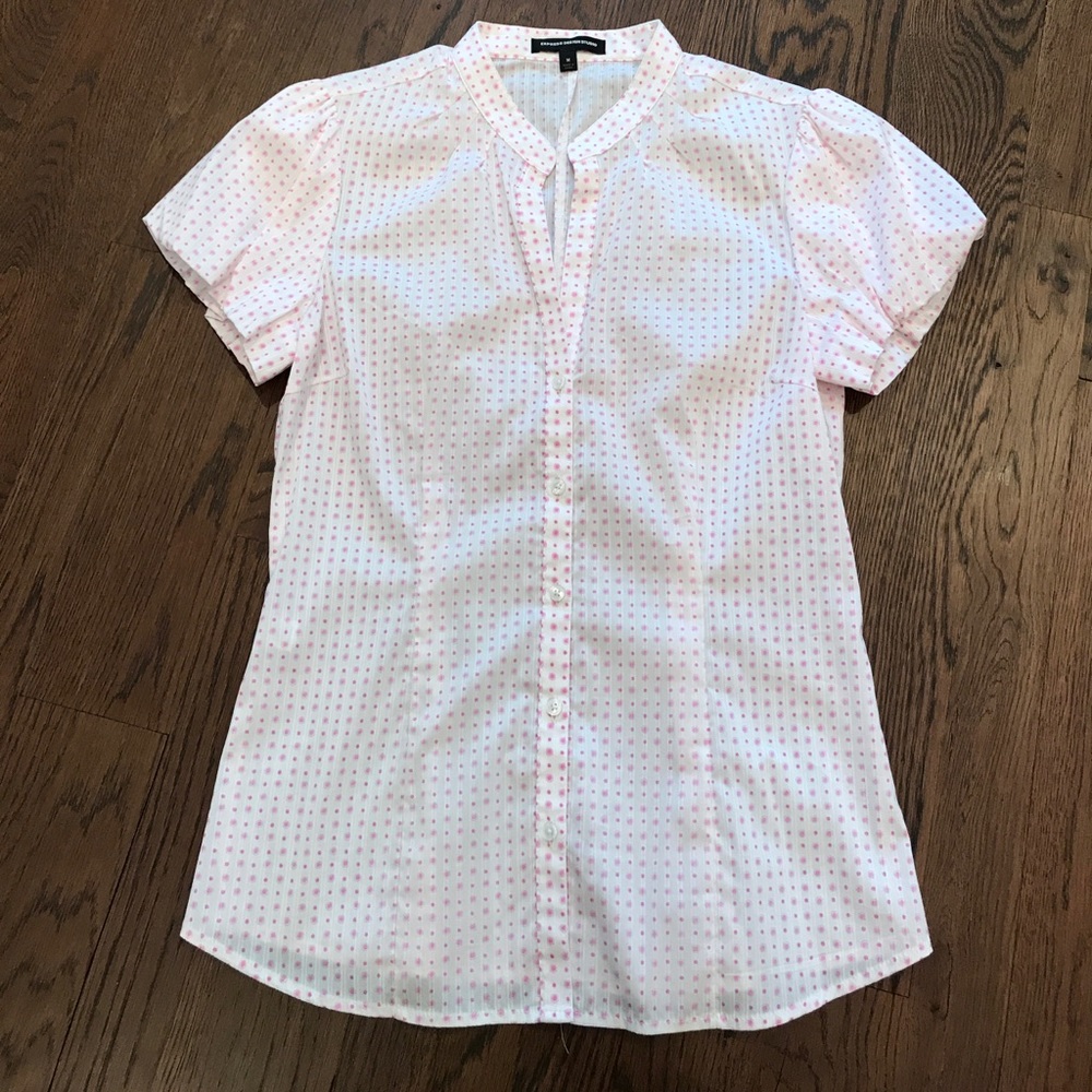 Gorgeous button down Spring work shirt - Picture 2 of 4