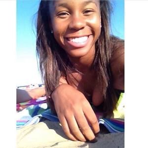 Meet your Posher, Brittney