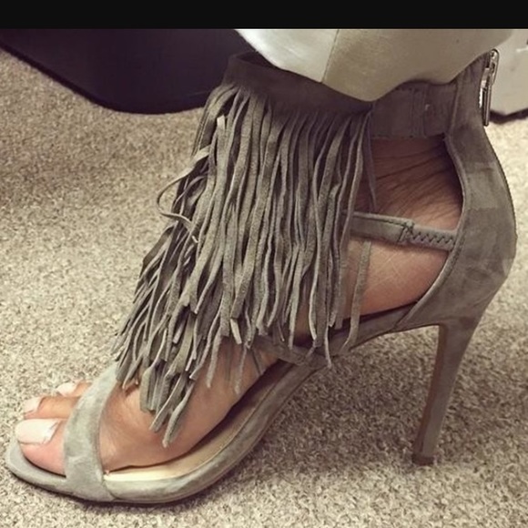 Shoes - Picture 4 of 4