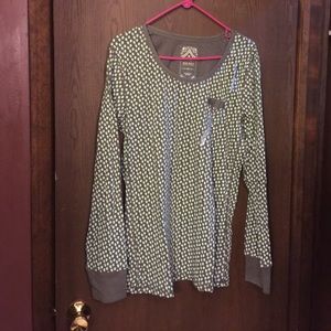 Long sleeve shirt