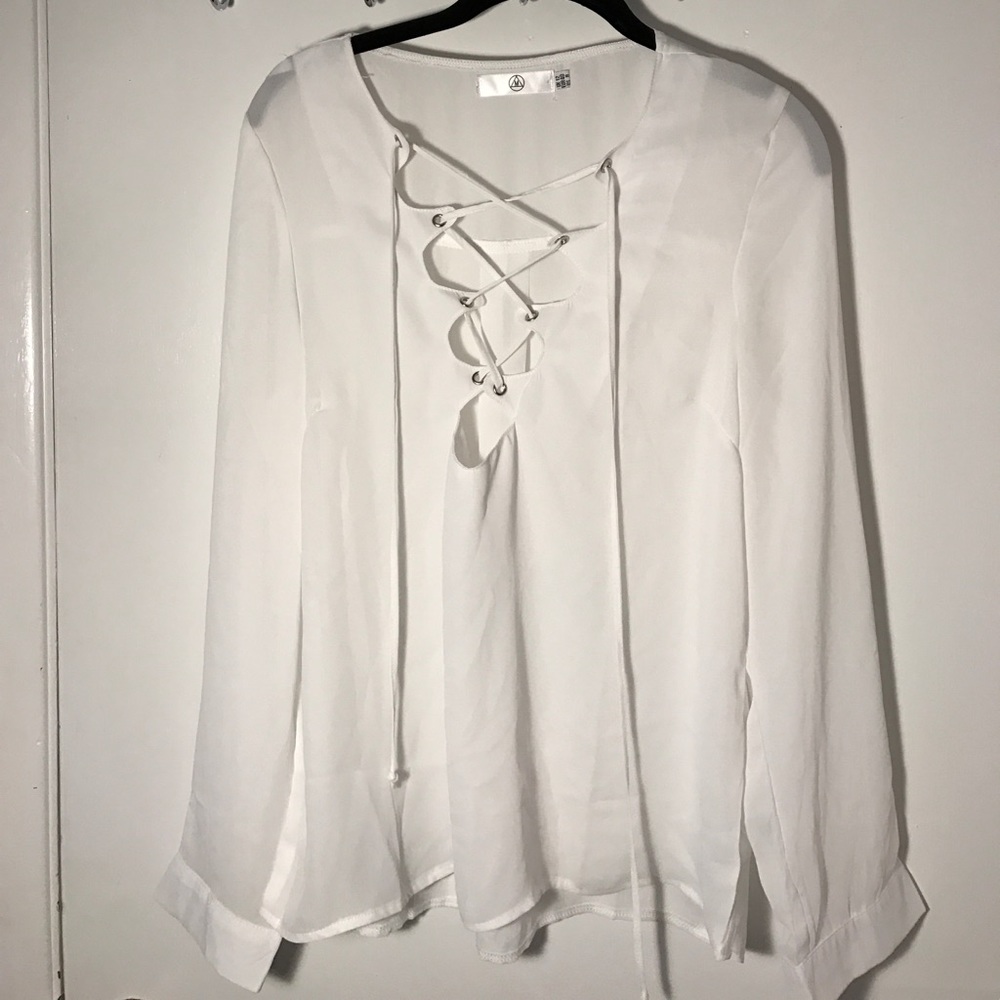 MISSGUIDED WHITE BLOUSE