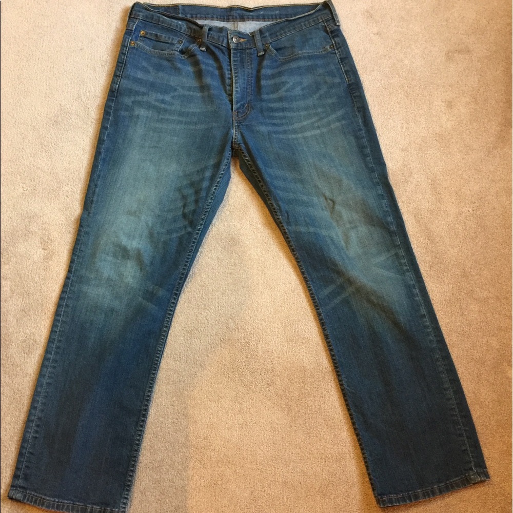 Levi's 514 excellent condition.