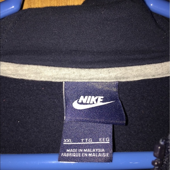 2xl Nike jacket. Excellent condition, worn once. - Picture 3 of 3