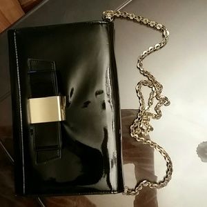 Ivanka trump black patent nag with gold chain