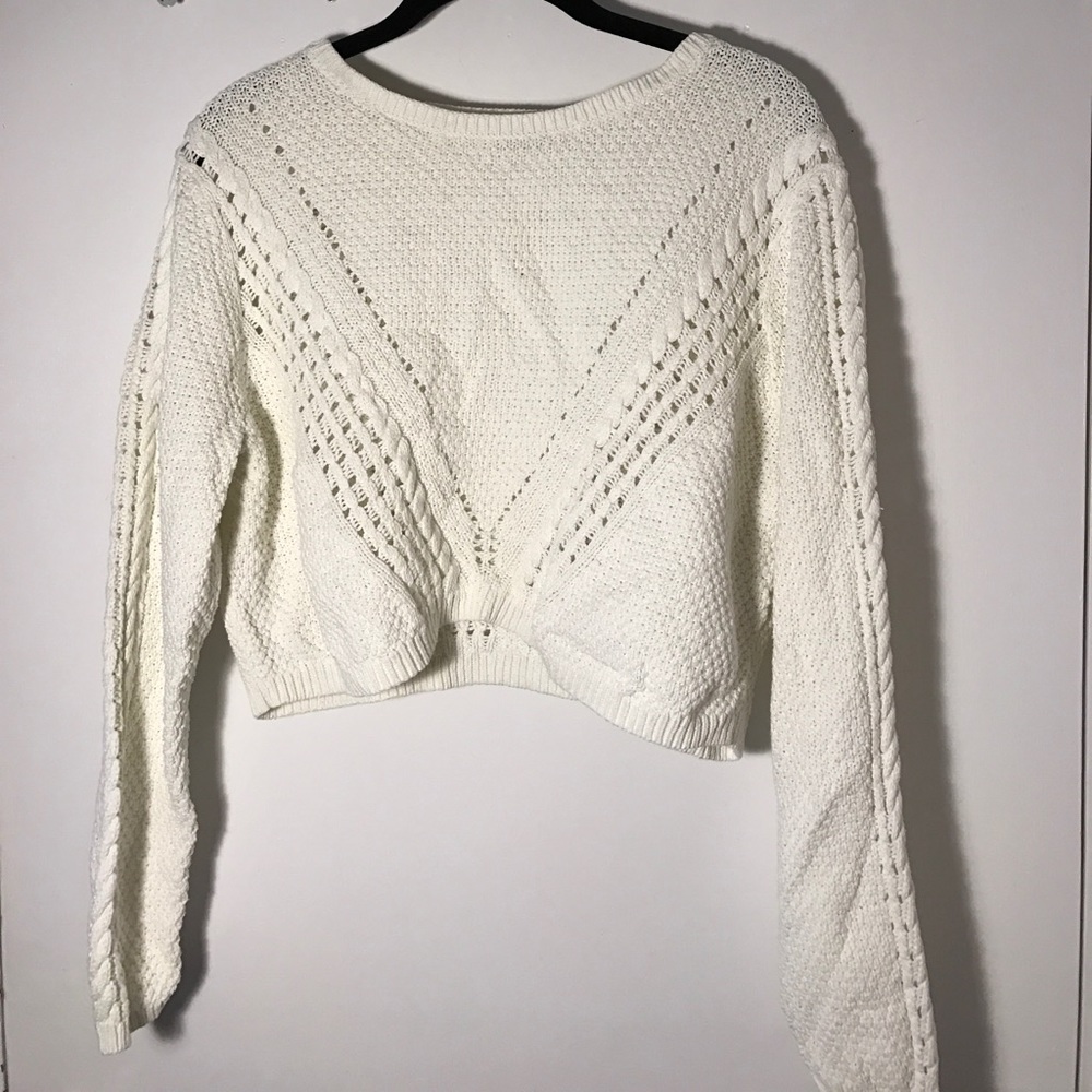 White knit crop top