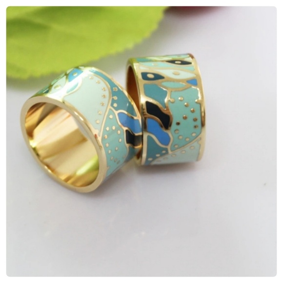 JUST IN: RGP Blue Enamel Ring NWT - Picture 2 of 3