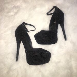 Steve Madden size 8 Black Crystal platform heels