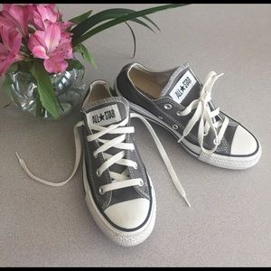 Converse All Stars sneaks