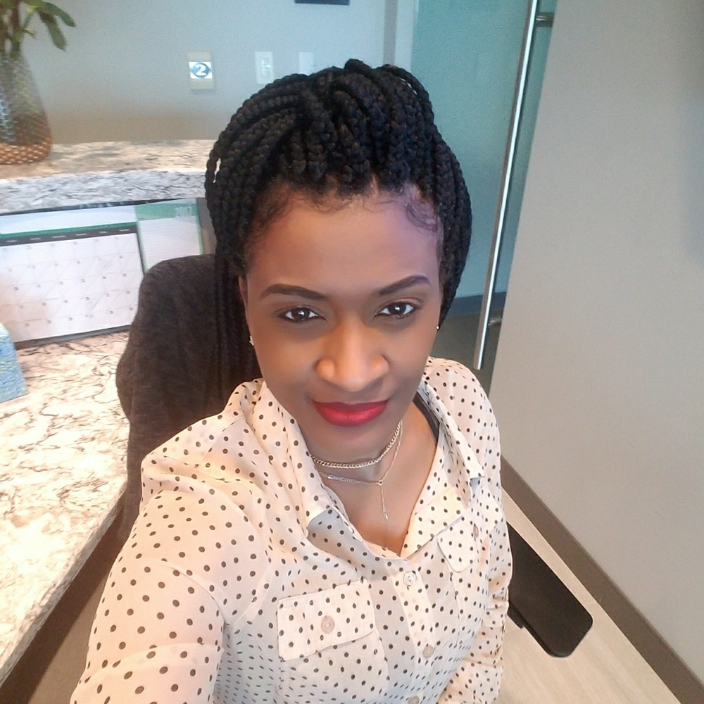 Meet your Posher, Yolanda