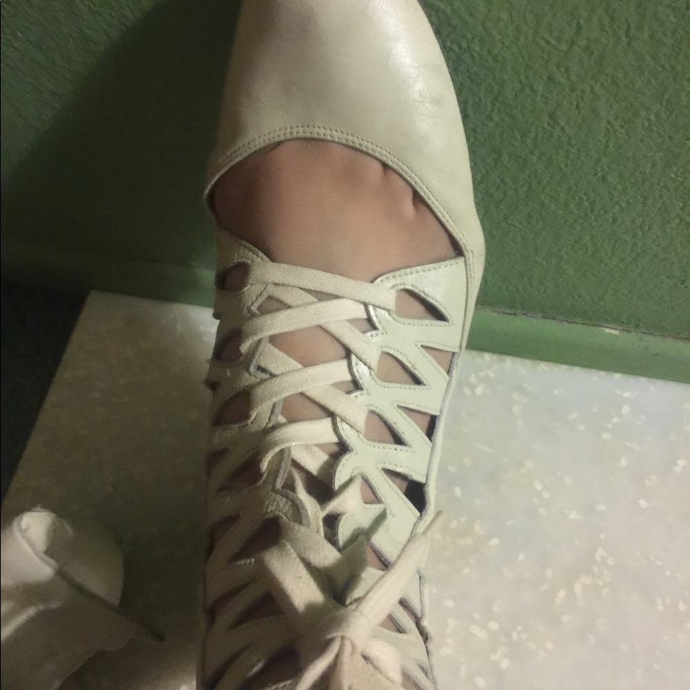 Steve Madden Lace Up Ballet Flats