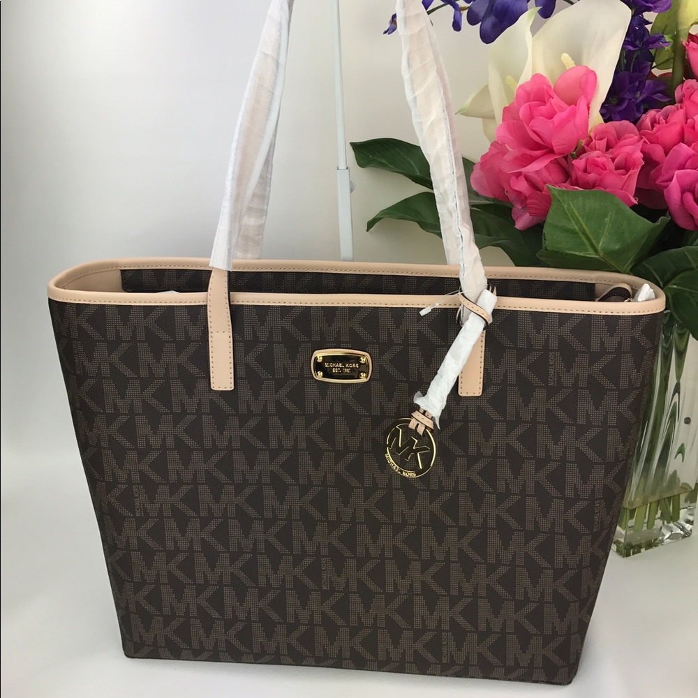 NWT Michael Kors Med Multifunction Logo Tote