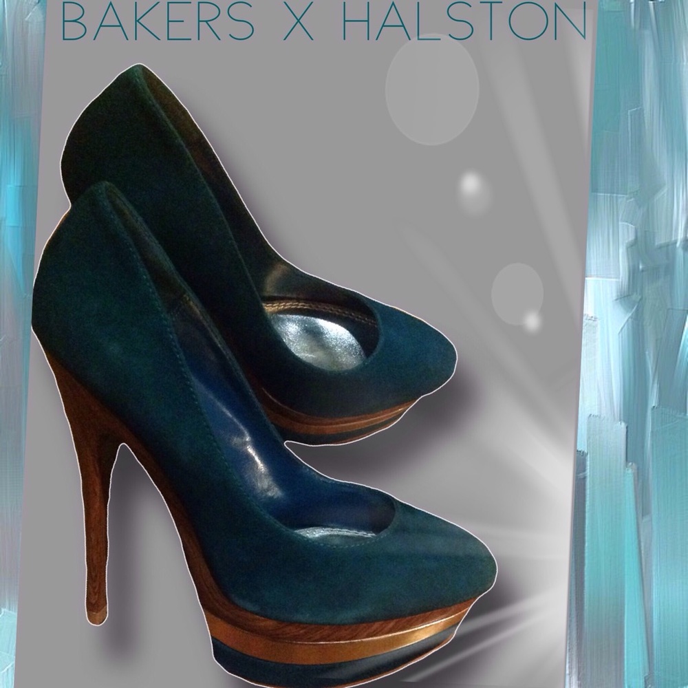 🆕Halston Teal Suede Platform Heels