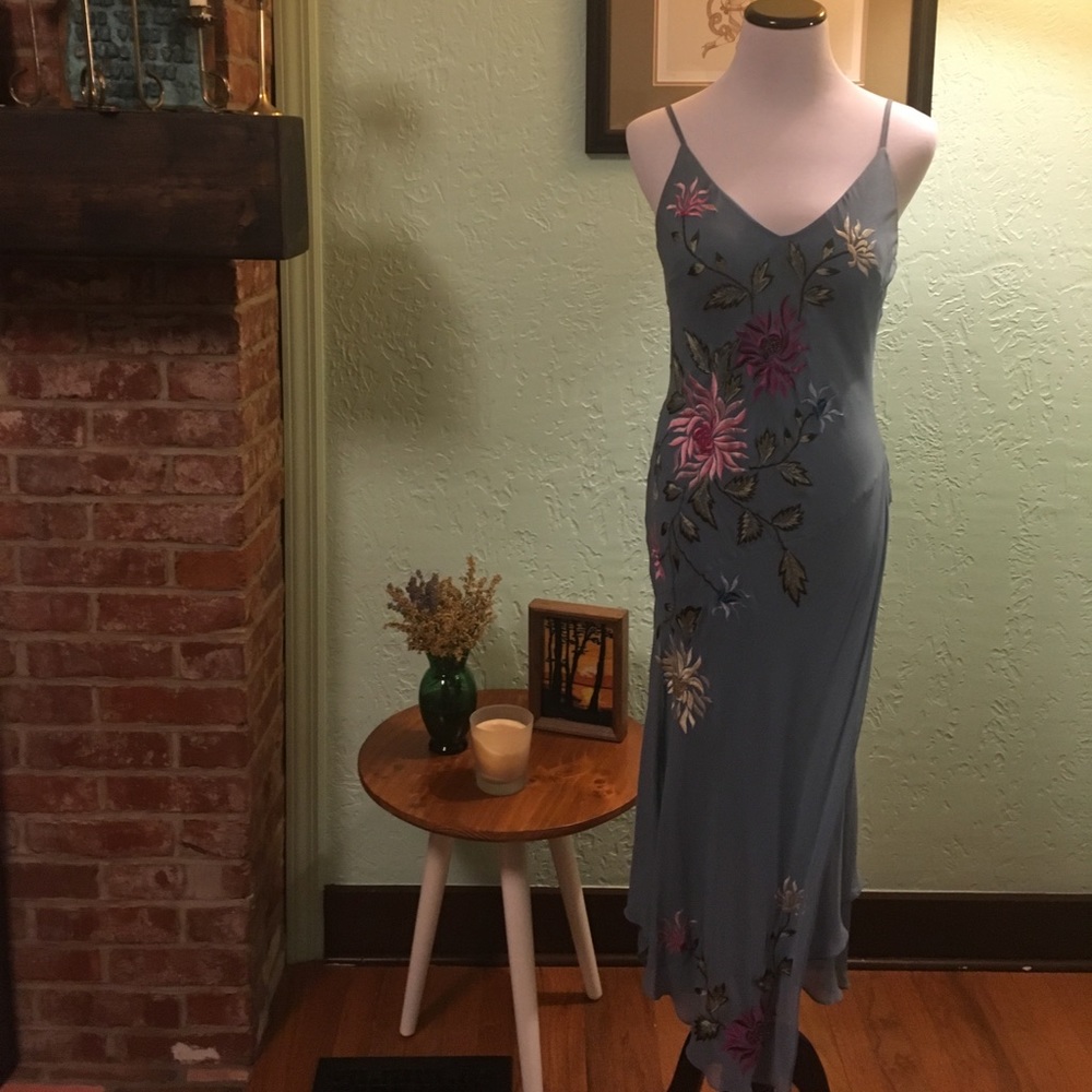🦄 GORGEOUS UNIQUE DRESS! 🦄
