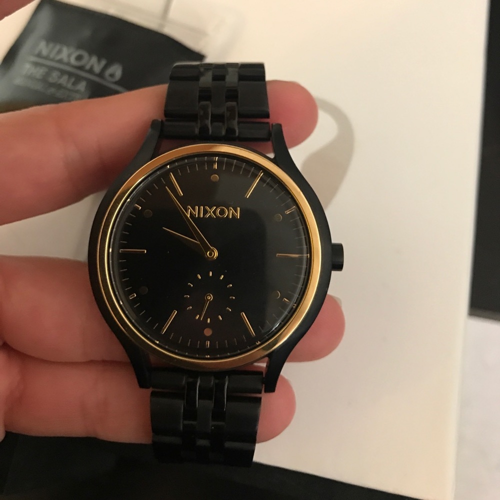 Nixon watch - The Sala