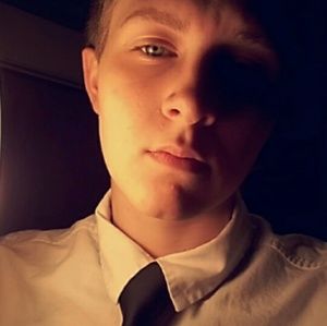 Meet your Posher, Devin