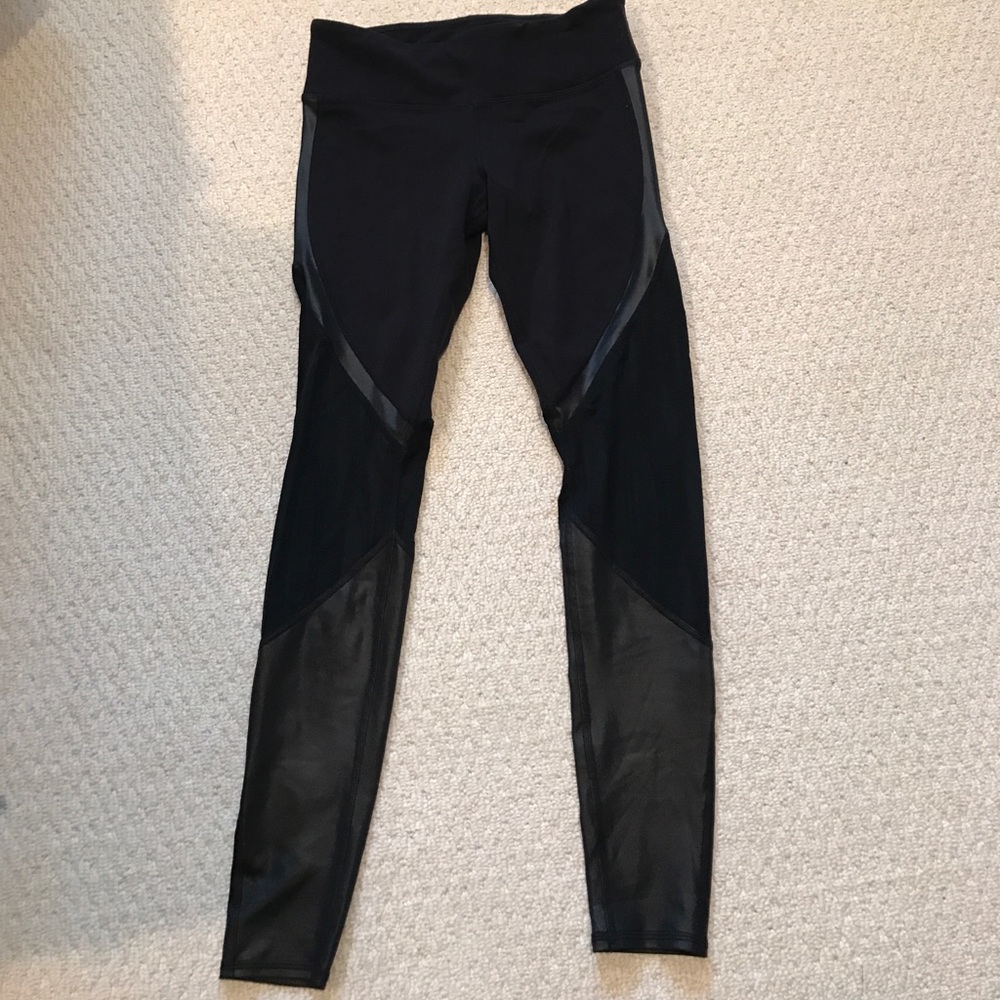 Black alo leggings