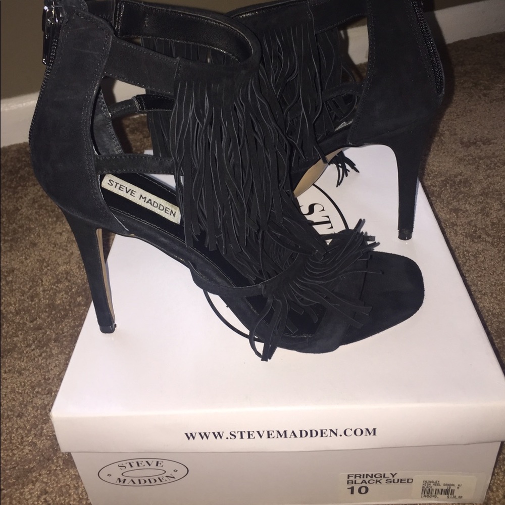 Black suede "Fringly" sandals