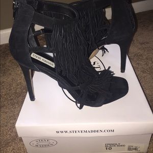 Black suede "Fringly" sandals