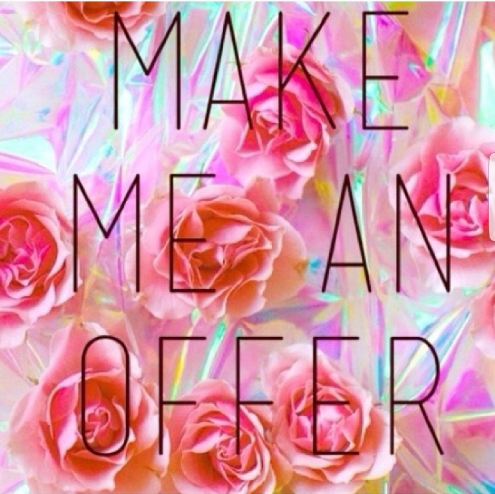 Closet cleanout! Accepting offers and bundles??