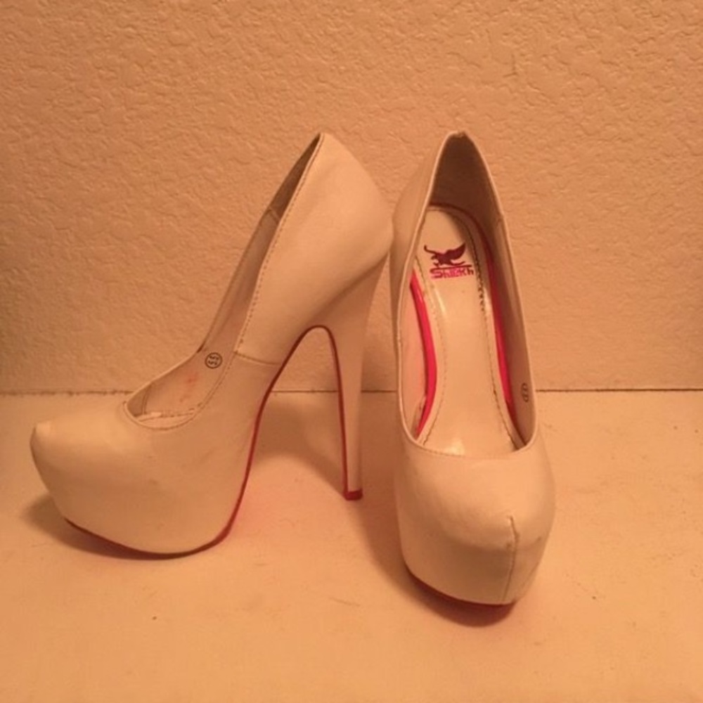 White heel size 5.5