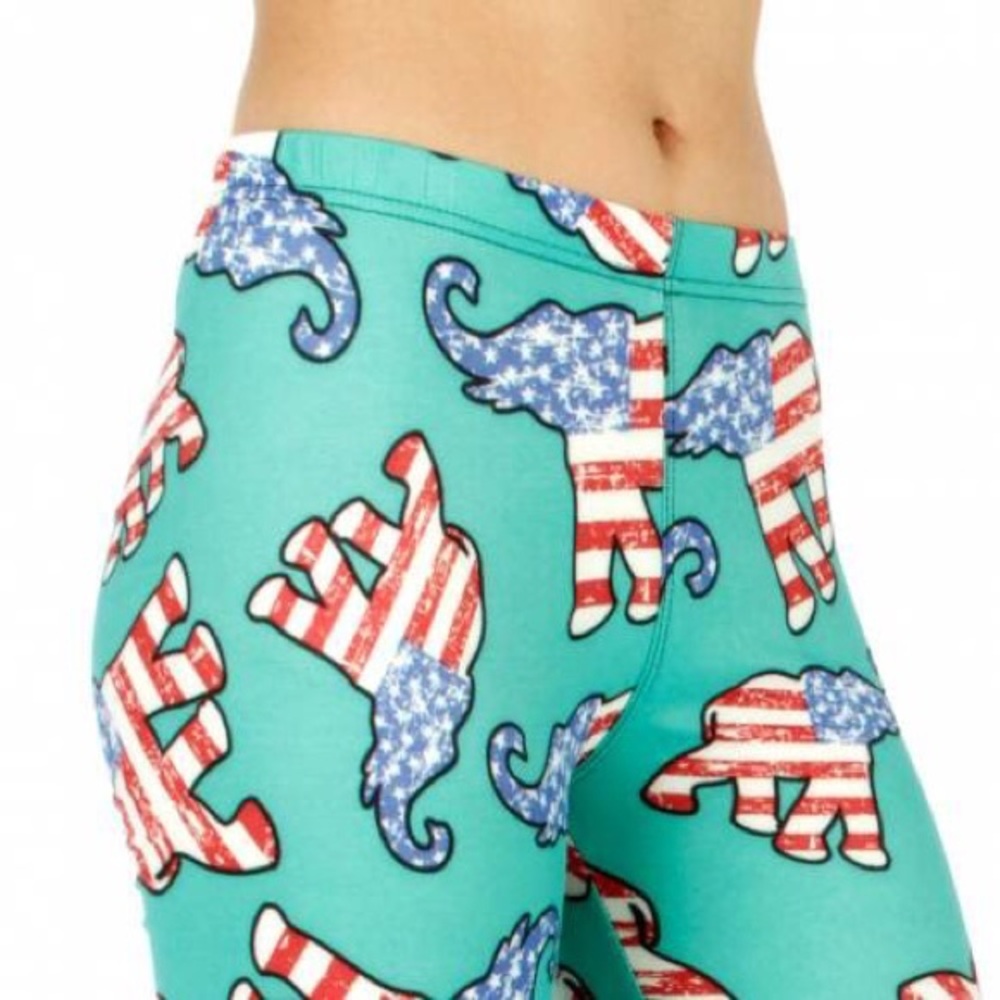Turquoise USA elephant print leggings